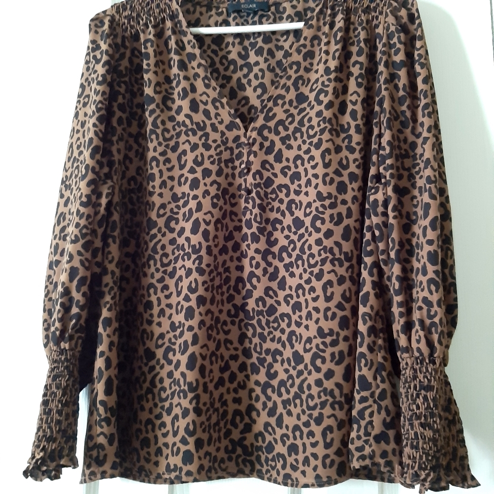 Blouse size M